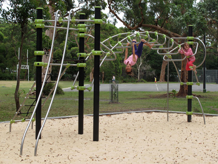 Bundeena oval IXO J2523M playground equipment